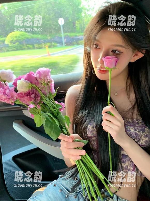 Beautyleg - 轻松驾驭Zoey私拍吊带图包，夏天也能美得不落俗套！.txt