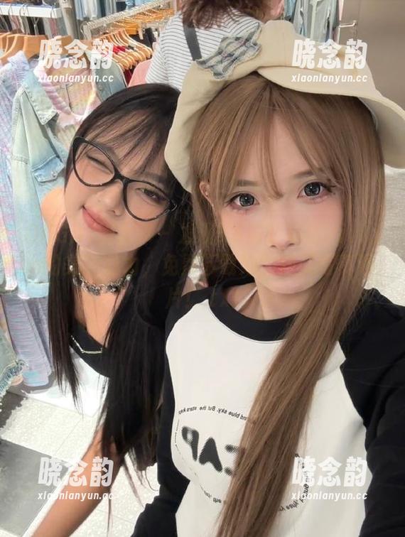 DKGirl御女郎 - 发现K8傲娇萌萌Vivian的美腿魅力，免费下载她的绝美写真照片！.txt