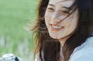 Feilin嗲囡囡 – SiByl李思宁圣诞写真集大曝光：精选高颜值让你感受冬季的热情！.txt