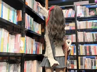 Feilin嗲囡囡 – 李梓熙的清纯世界，美图套图演绎青春的无限可能.txt