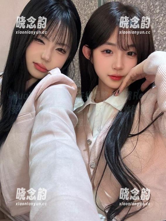 HuaYang花漾 - 在线领略小海臀Rena奏响的秘书写真乐章，极致视觉体验等你来享.txt