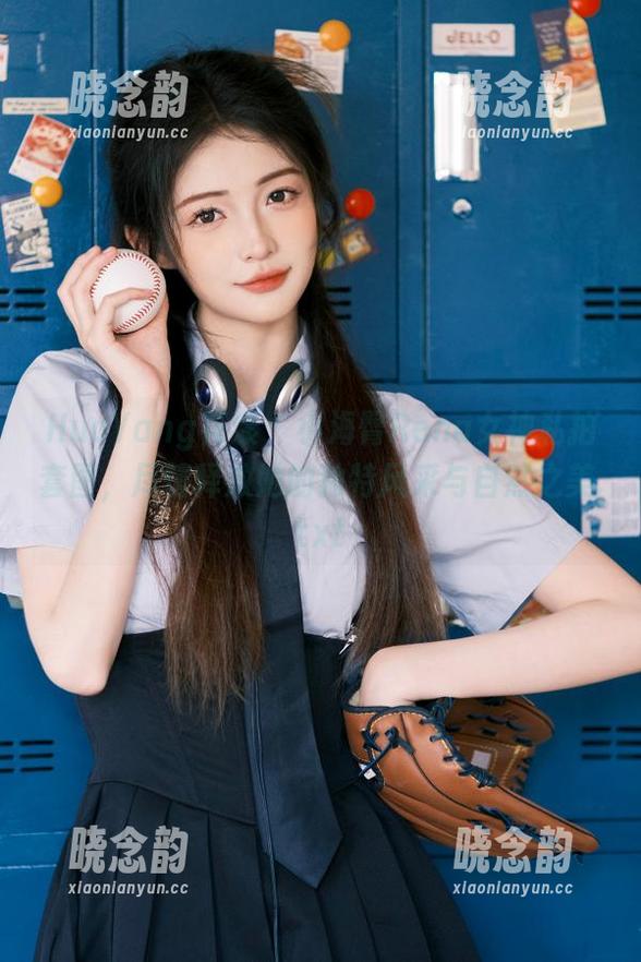 HuaYang花漾 - 小海臀Rena女神私拍套图，尽情释放她的独特风采与自然之美.txt