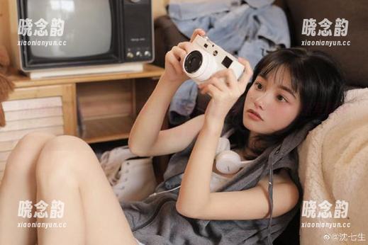 HuaYang花漾 - 下载黄乐然制服作品全集：她的每一组写真都值得珍藏.txt