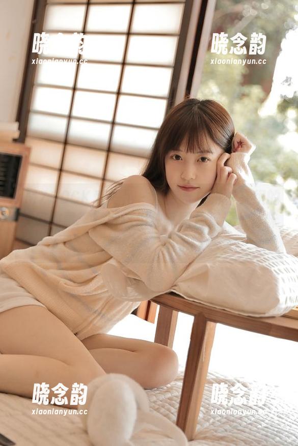 IMZSOCK爱美足 - 萱萱与白衬衫交织的梦幻故事：获取这组独家图片资源，体味青春的美好瞬间.txt