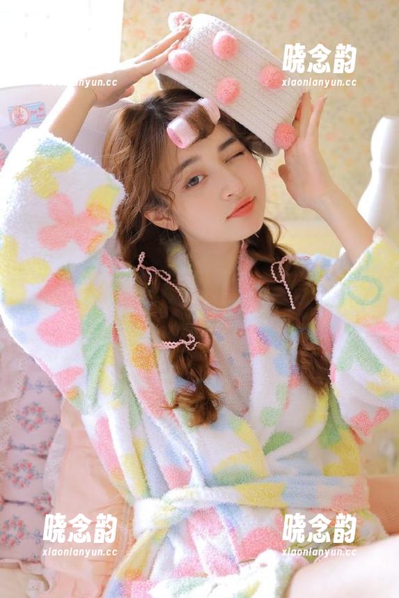 IMiss爱蜜社 - 张思允Nice修女写真集分享：在每一张照片中探寻灵魂的深度与美丽.txt