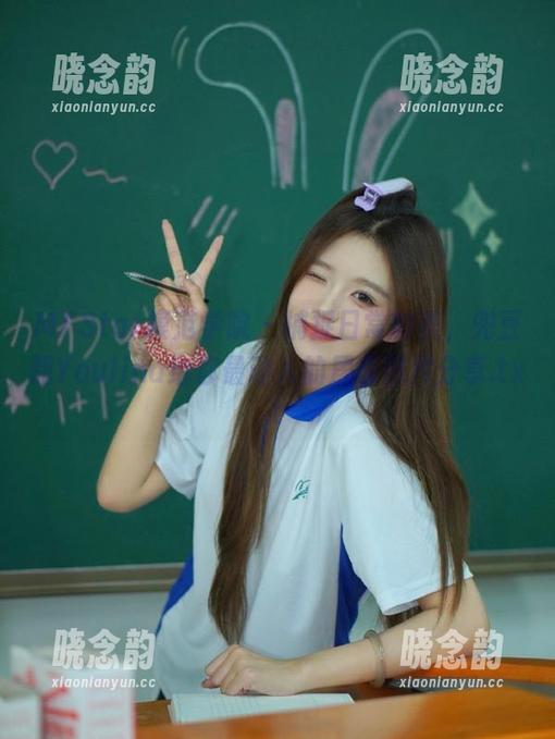 MFStar模范学院 - 捕捉日常的美，兜豆靓Youlina给你最动人的居家照片分享.txt