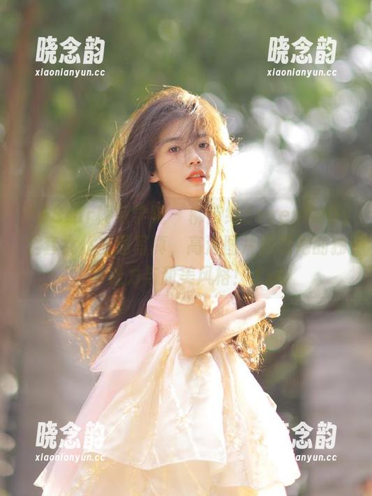 MFStar模范学院 - 柳侑绮Sevenbaby全套女仆主题写真，高清图片展现她的独特魅力与甜美风格！.txt