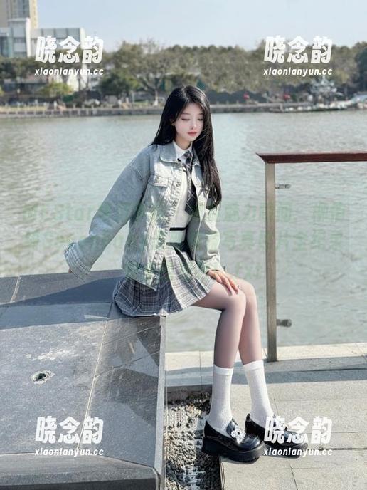 MFStar模范学院 - 捕捉魅力瞬间：柳侑绮Sevenbaby最新眼镜写真照片全纪录，快来围观吧！.txt