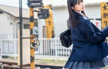 MFStar模范学院 – 一起欣赏柳侑绮Sevenbaby校园写真全集，青春期的纯真与美丽在此尽显.txt