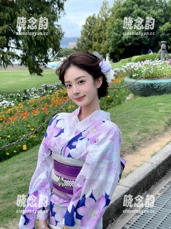 MFStar模范学院 - 白茹雪的旅拍写真：原图记录每个难忘的瞬间.txt