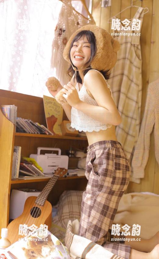 MFStar模范学院 - 精选茜茜Kimi裤里丝写真原图，沉醉在她的时尚与风格之中.txt