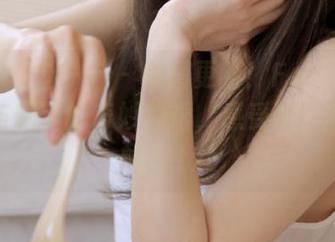 MiStar魅妍社 – 美图更新！FoxYini孟狐狸与眼镜的奇妙碰撞，感受独特的摄影魅力.txt