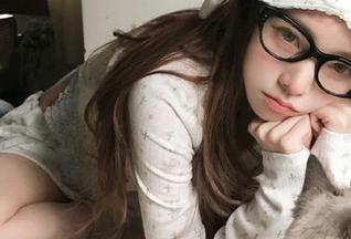 MiiTao蜜桃社 – 校园中的梦幻瞬间：Cris_卓娅祺的免费图册给你无尽灵感！.txt