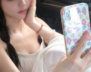 MyGirl美媛馆 – 感受Angela小热巴的个性风格，棉袜写真图包带你领略别样的青春活力！.txt