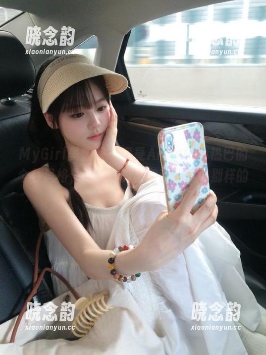MyGirl美媛馆 - 感受Angela小热巴的个性风格，棉袜写真图包带你领略别样的青春活力！.txt