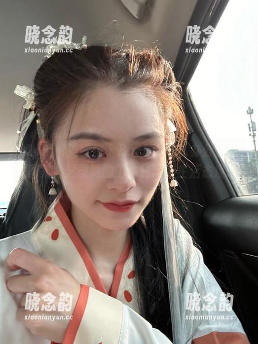 MyGirl美媛馆 - Barbie可儿办公室在线图集，记录她的工作日常与生活态度.txt
