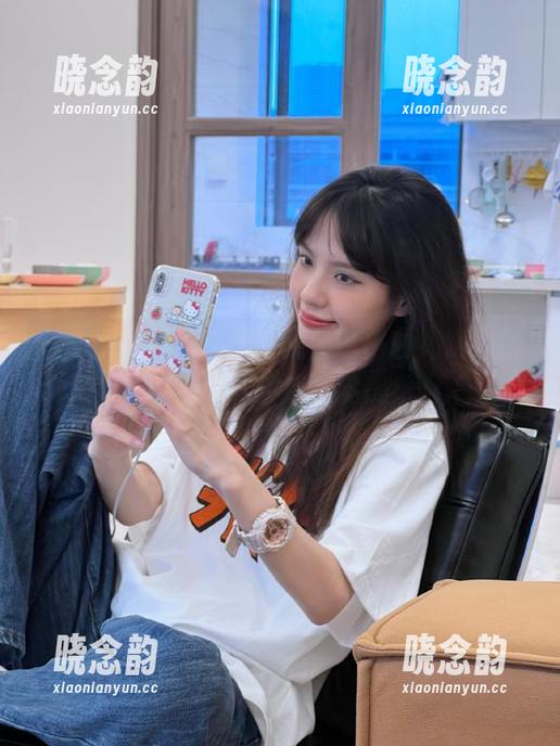 MyGirl美媛馆 - 沫晓伊私房油亮系列图片，感受艺术与性感的完美结合.txt