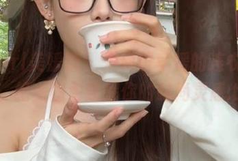 MyGirl美媛馆 – 发现田孝媛的连衣裙风情，绝美图包唤醒你的时尚灵感.txt