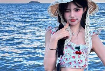 SIEE丝意 – 与含含一起观看她的写真合集，拾起芬芳，感受生活中那些不经意的美好时刻.txt