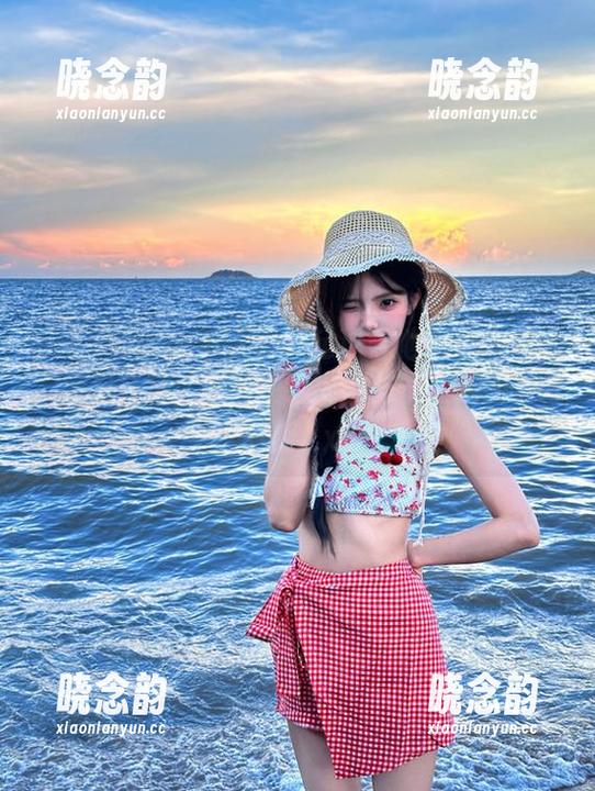 SIEE丝意 - 与含含一起观看她的写真合集，拾起芬芳，感受生活中那些不经意的美好时刻.txt