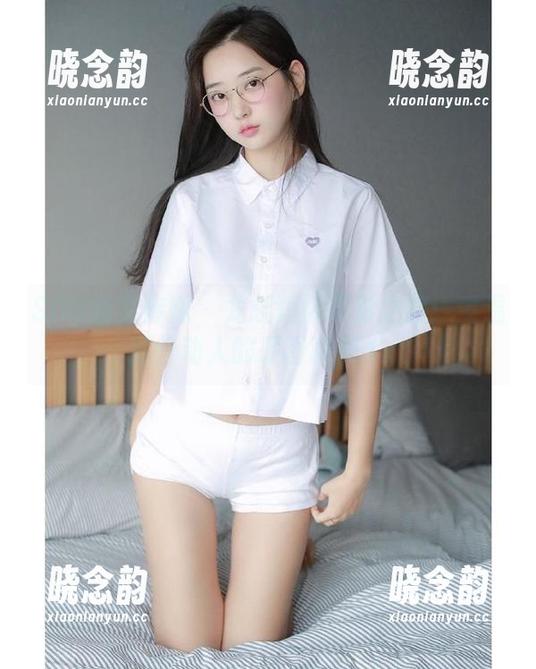 SIW斯文传媒 - 龙跃短裤摄影之旅：重温那些动人的原图瞬间.txt