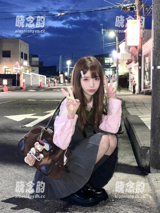 TouTiao头条女神 - 下载娜依灵儿免费写真合集，梨涡浅笑传递甜美心情.txt