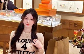 TouTiao头条女神 – 惊艳你的视线！最新幻雪儿万圣节写真资源，诠释节日的万种风情！.txt