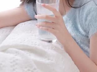 TouTiao头条女神 – 张蓝欣最新图包大揭秘，隐藏的秘密你准备好了吗？.txt