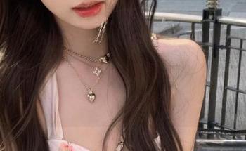 TouTiao头条女神 – 徜徉于杨漫妮baby的瑜伽世界：探索这份精美、优雅的图片合集，感受身心的平衡.txt