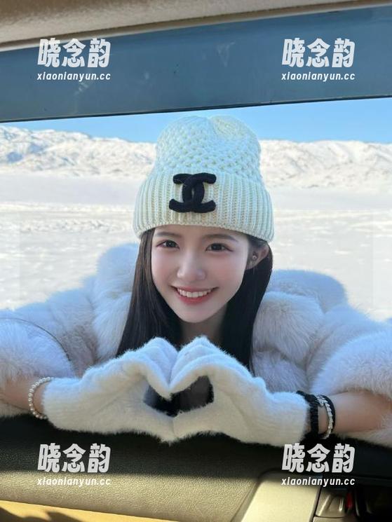 UGirls尤果网 - 下载周妍希户外写真合集，让你感受她在大自然中的无限魅力！.txt