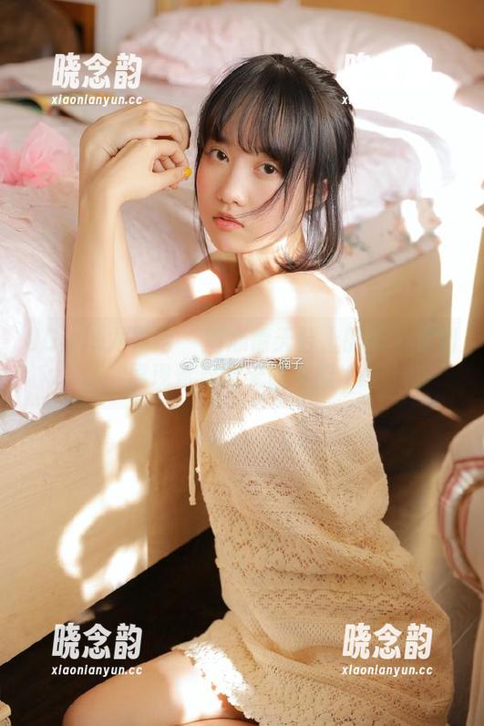UGirls尤果网 - 周心情天台上的高清美图，展现青春的无限可能.txt