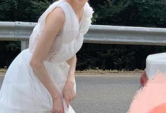 UGirls尤果网 – 小紫藤的温柔写真集，守护你心中那份动人下载.txt