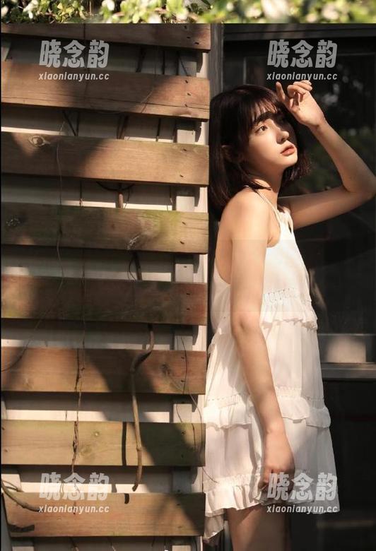 UGirls尤果网 - 张多多皮衣全套图包，让我们一起拥抱时尚与个性的碰撞.txt