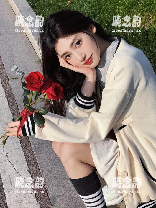 UGirls尤果网 - 在校园中放飞自我，才可儿写真原图记录无尽青春.txt