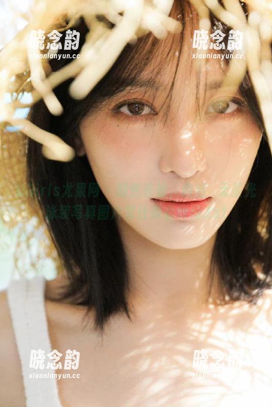 UGirls尤果网 - 翩然若仙，曲铭瑄无圣光泳装写真图片留住青春瞬间.txt