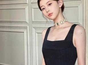 UGirls尤果网 – 海边的浪漫与清新：温鈊怡写真原图与精选图集.txt