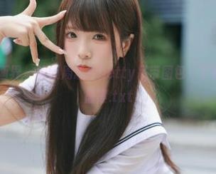 XIAOYU语画界 – 解锁周思乔betty吊带图包，下载后尽享视觉盛宴.txt