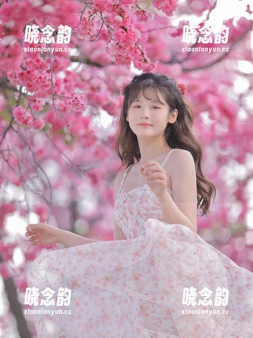 Xiuren秀人网 - 震撼更新！Elise谭晓彤双人写真原图，带你领略无限可能的魅力.txt