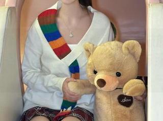 Xiuren秀人网 – 与Erikaki棉袜的邂逅：原图和写真描绘出生活的温暖与深度.txt