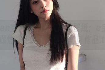 Xiuren秀人网 – 迷人高清壁纸：e宝小野猫倾情演绎少女心事的写真作品.txt