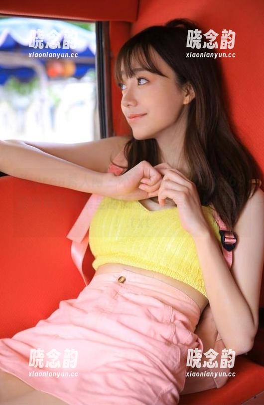 Xiuren秀人网 - 不得不说，lingyu69的吊带写真集里的原图真是美到让人窒息！.txt