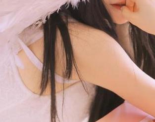 Xiuren秀人网 – 深入探讨刘婷婷的私房作品：修女形象带来的情感与想象力.txt