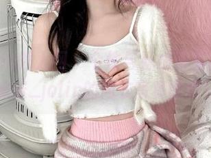Xiuren秀人网 – 个性与妩媚兼具，下载卓琳妹妹_jolin的内衣写真图包！.txt