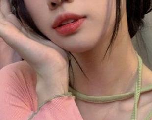 Xiuren秀人网 – 叶初雪校园私房写真：在课堂外的调皮时光！.txt