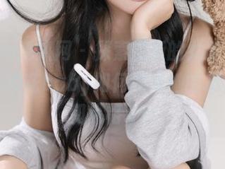 Xiuren秀人网 – 探索最新的女友写真，看看小樱花baby如何展现她的摄影创意和风格.txt