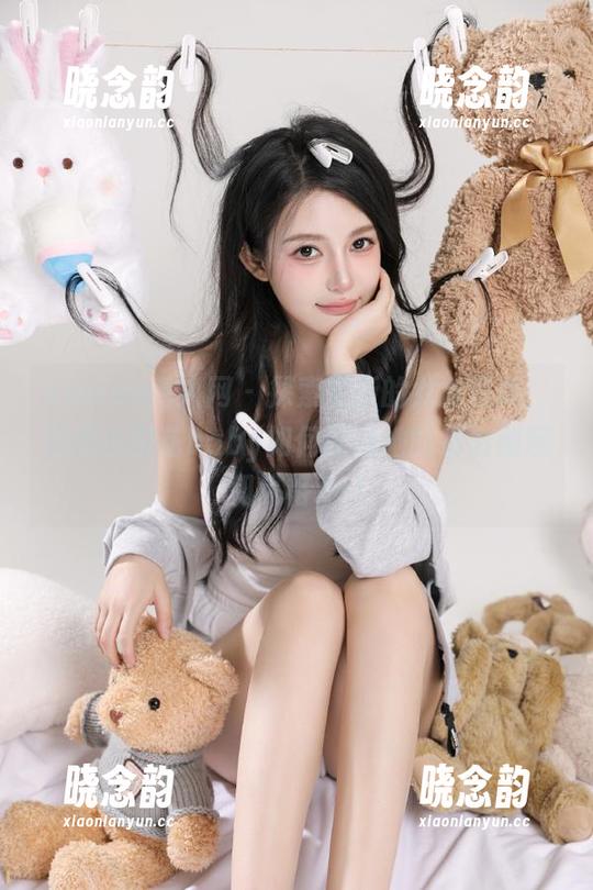 Xiuren秀人网 - 探索最新的女友写真，看看小樱花baby如何展现她的摄影创意和风格.txt