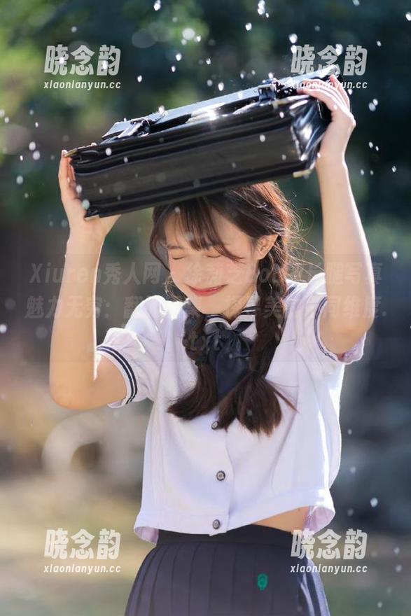Xiuren秀人网 - 徐莉芝Botty长腿写真魅力无穷：翻阅图集，探寻美的不同维度.txt