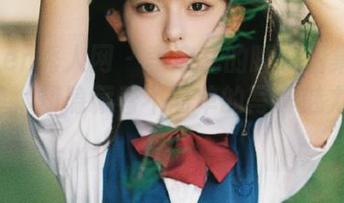 Xiuren秀人网 – 李宓儿的睡衣图集：看似简单，却隐藏着不简单的写真魅力！.txt
