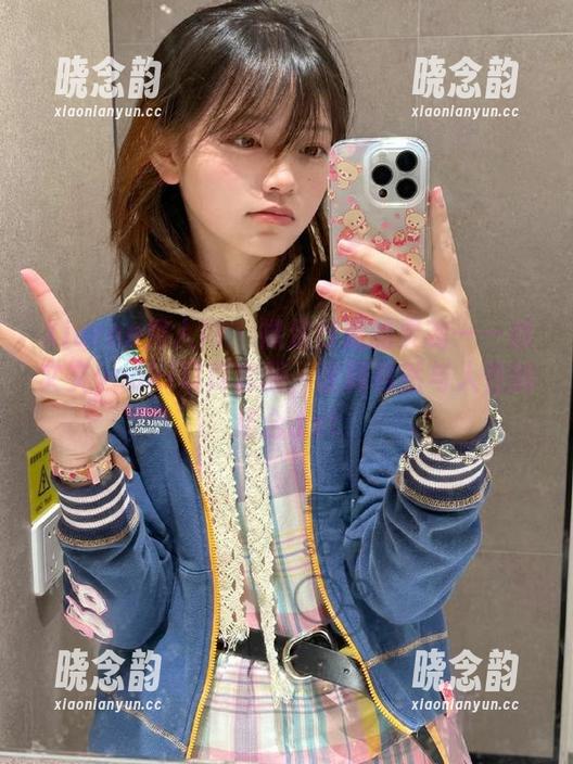 Xiuren秀人网 - 裸足行走的灵魂——林文文yooki写真套图，诠释自然与人性的结合.txt