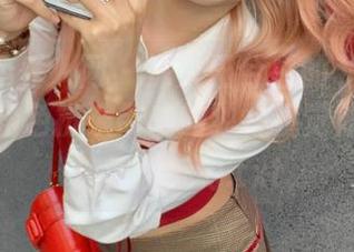 Xiuren秀人网 – 深入田兮白的私拍图包，护士角色扮演带来的独特视觉体验，释放无限魅力.txt